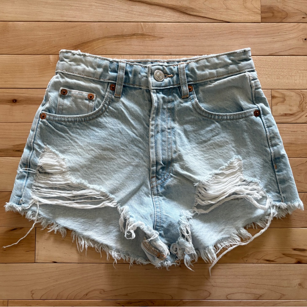 Zara Distressed Light Blue Denim Shorts High Rise Size 0